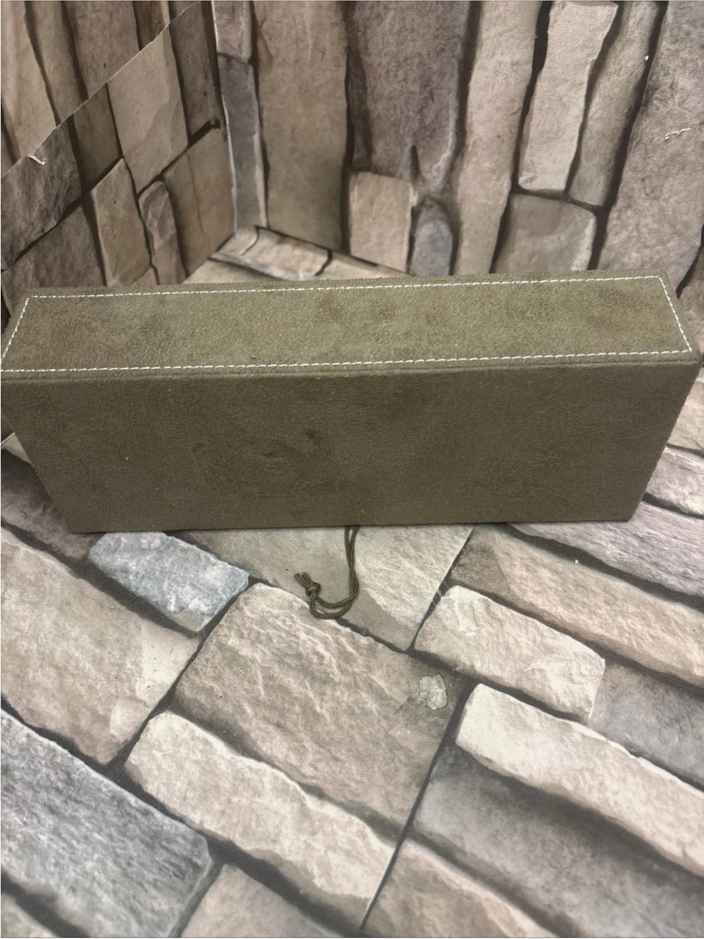 Pandora brown suede jewelry box, specifically designed for charms and bracelets - Picture 6 of 10